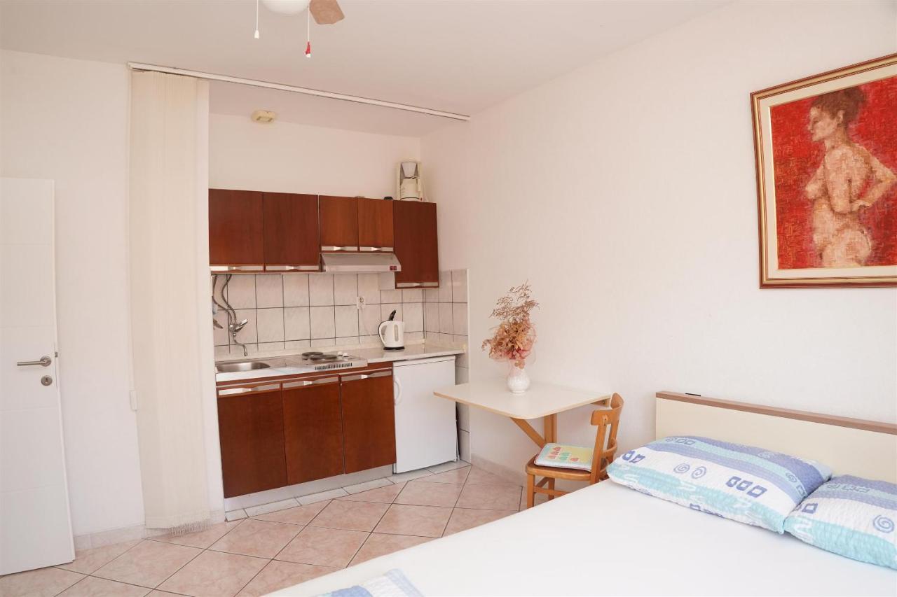 Apartments Mare Трогир Экстерьер фото